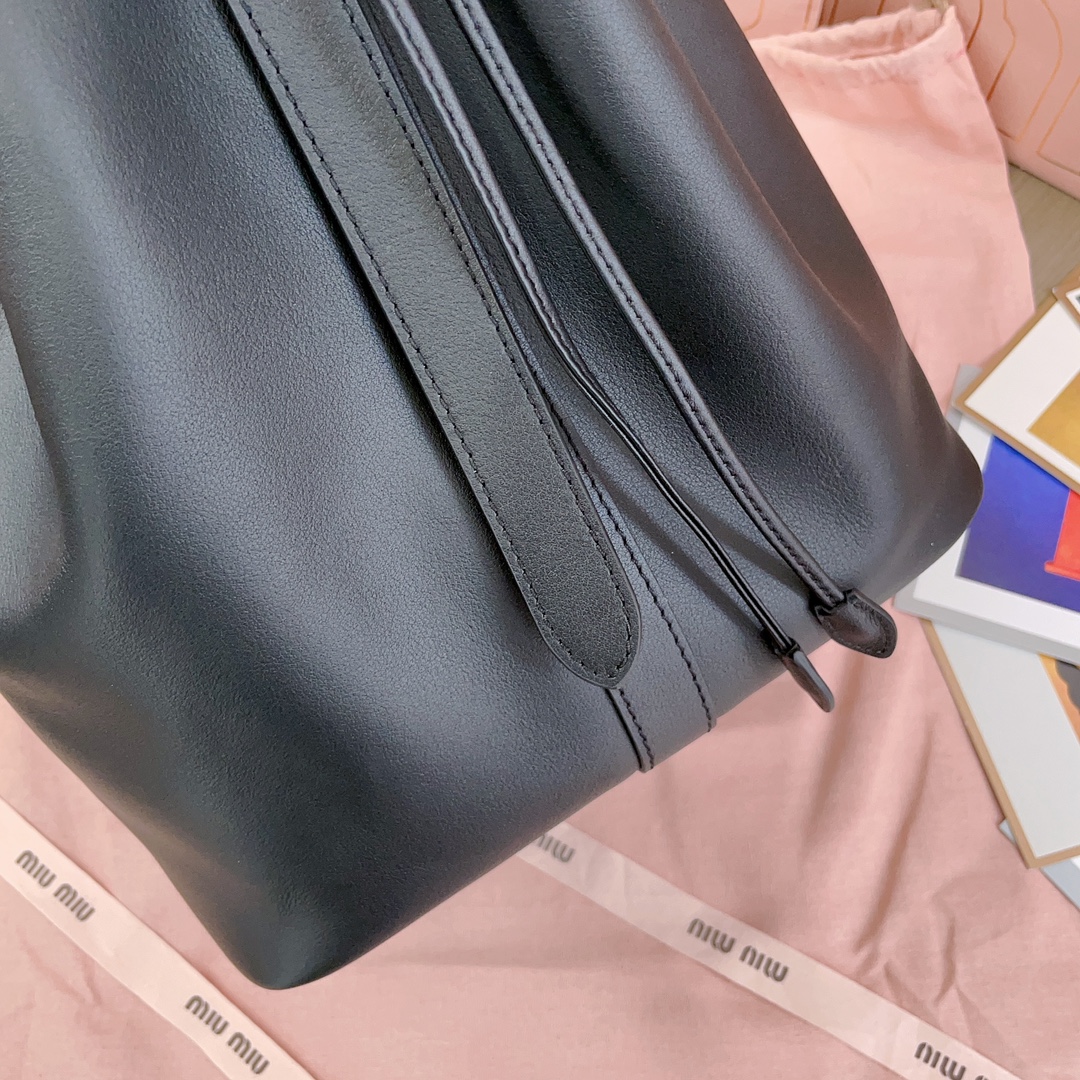 MiuMiu Bucket-23X 29X17CM