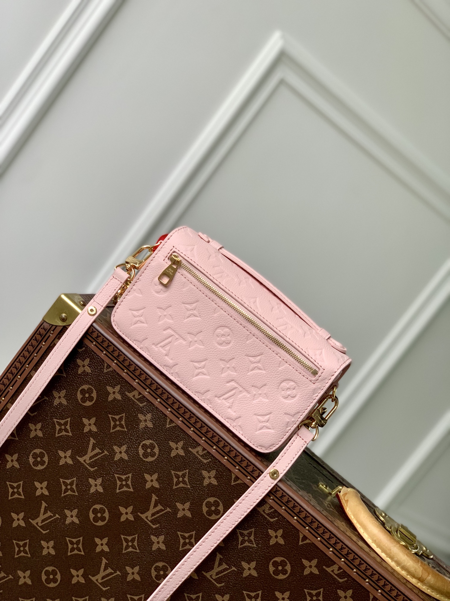 l**is V*t*n pochette metis east west handbags- 21.5 x 13.5 x 6cm
