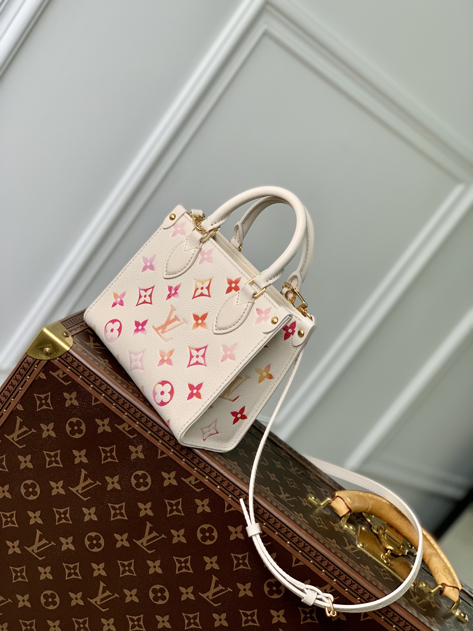 l**is V*t*n onthego bb handbag-18*15*8.5cm