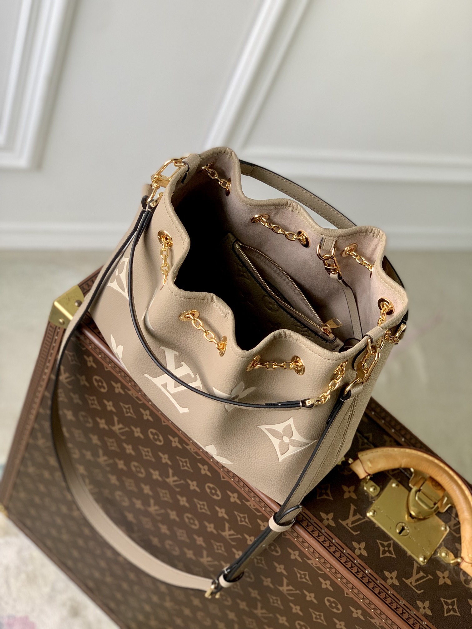 l**is V*t*n summer bundle handbag-28.0 x 20.0 x 11.5cm