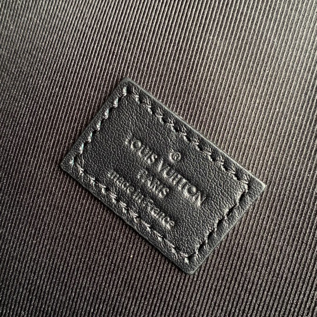 l**is V*t*n montsouris bag-m83567-22 x 12 x6cm