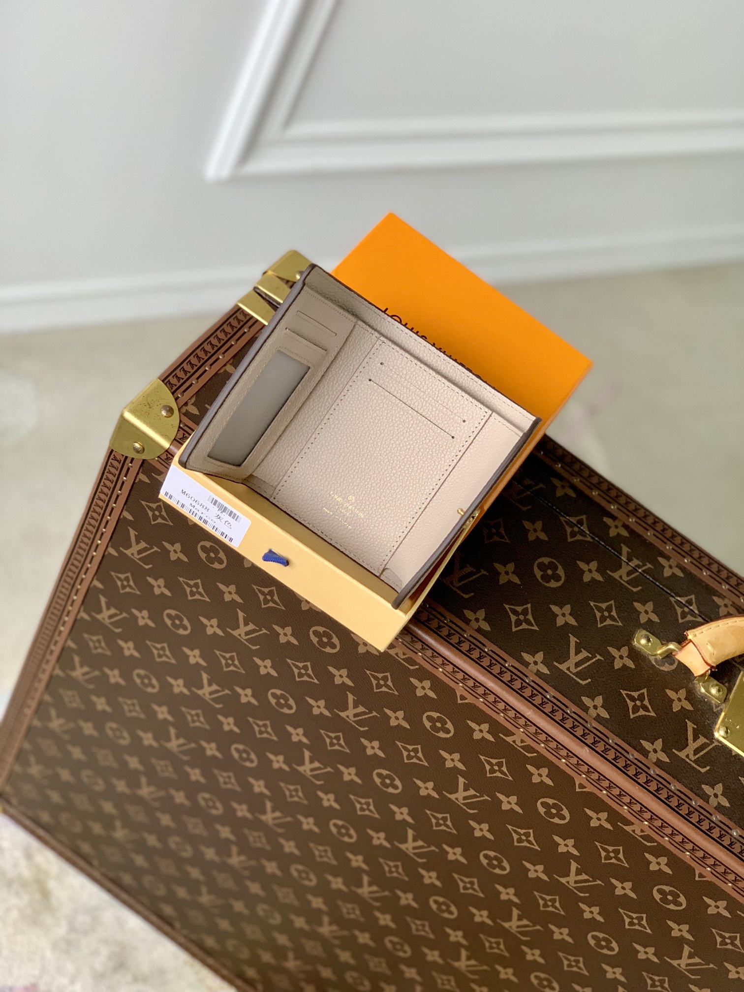 l**is V*t*n wallet-m83231-11×8cm