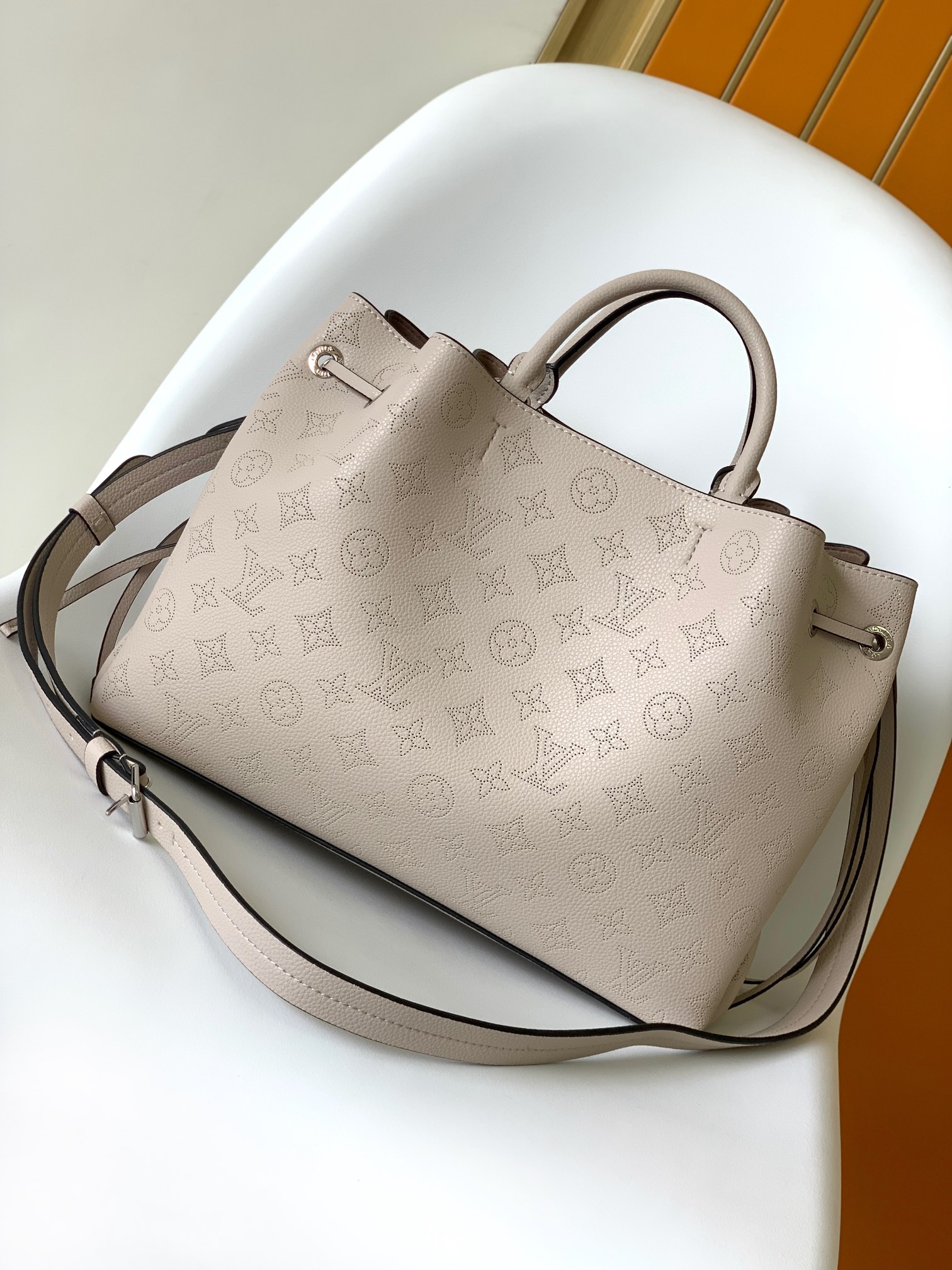 l**is V*t*n bella tote bag-32*23*13cm