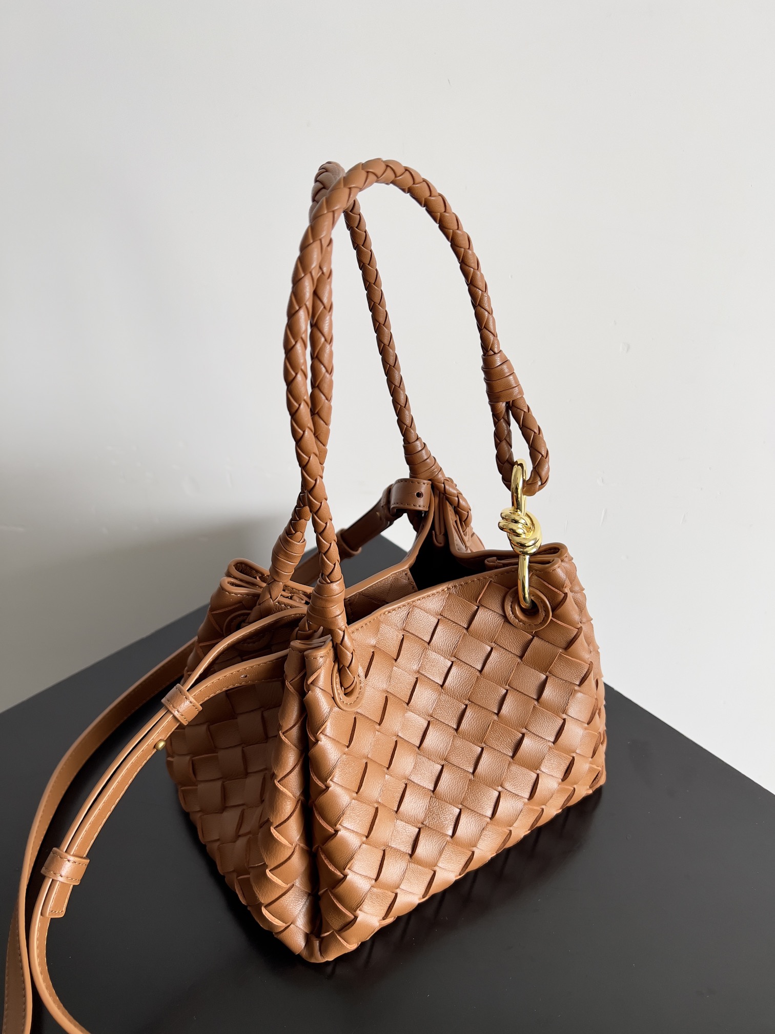 Bo*te*ga ve*ne*ta andiamo parachute tote-21*17*16.5cm