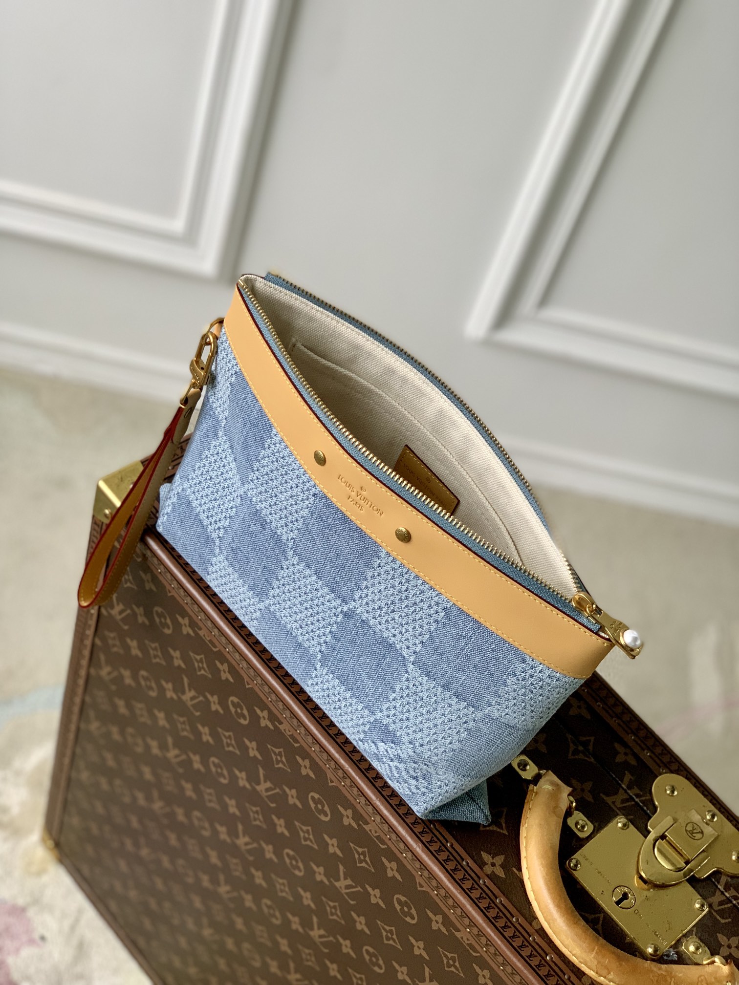 l**is V*t*n pochette to go pouch-m82313-30*21.5 *1cm