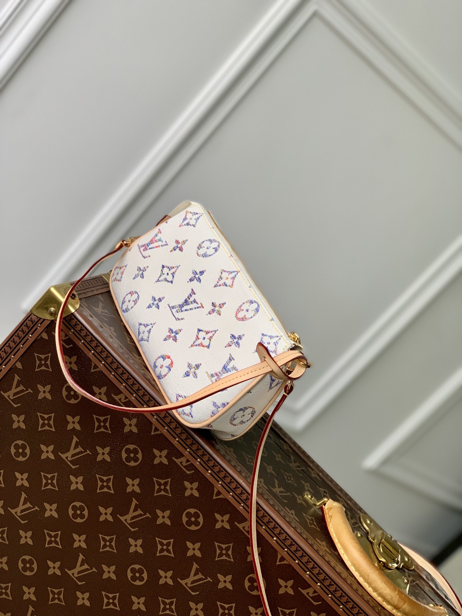 l**is V*t*n pochette accessoires mila-22.5*4*12.5cm