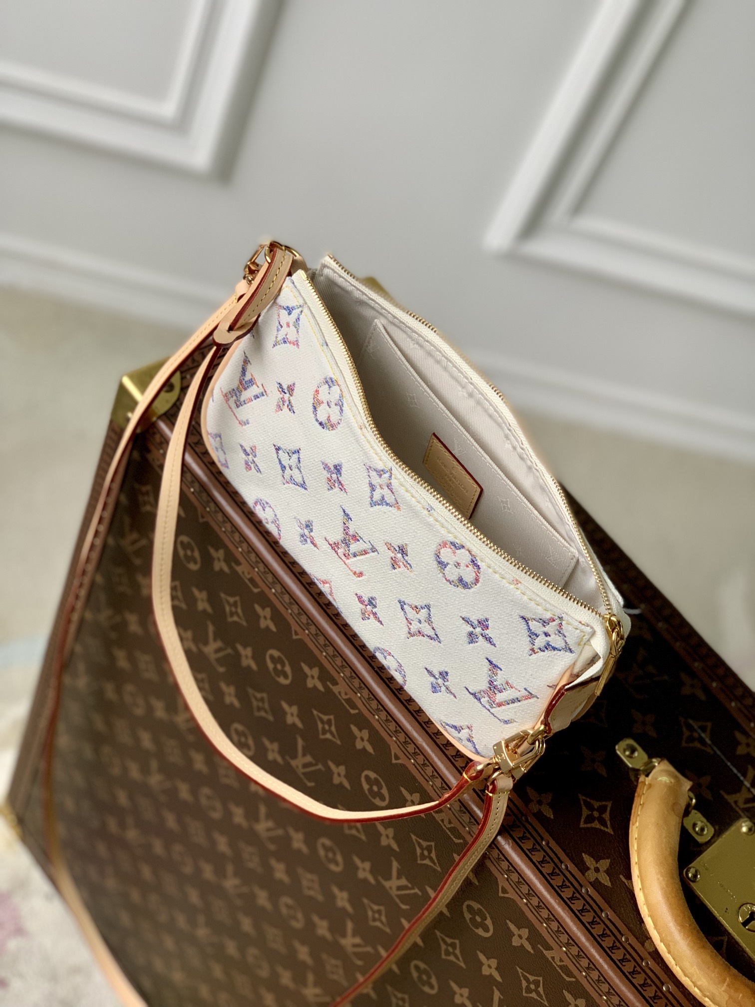 l**is V*t*n pochette accessoires mila-22.5*4*12.5cm
