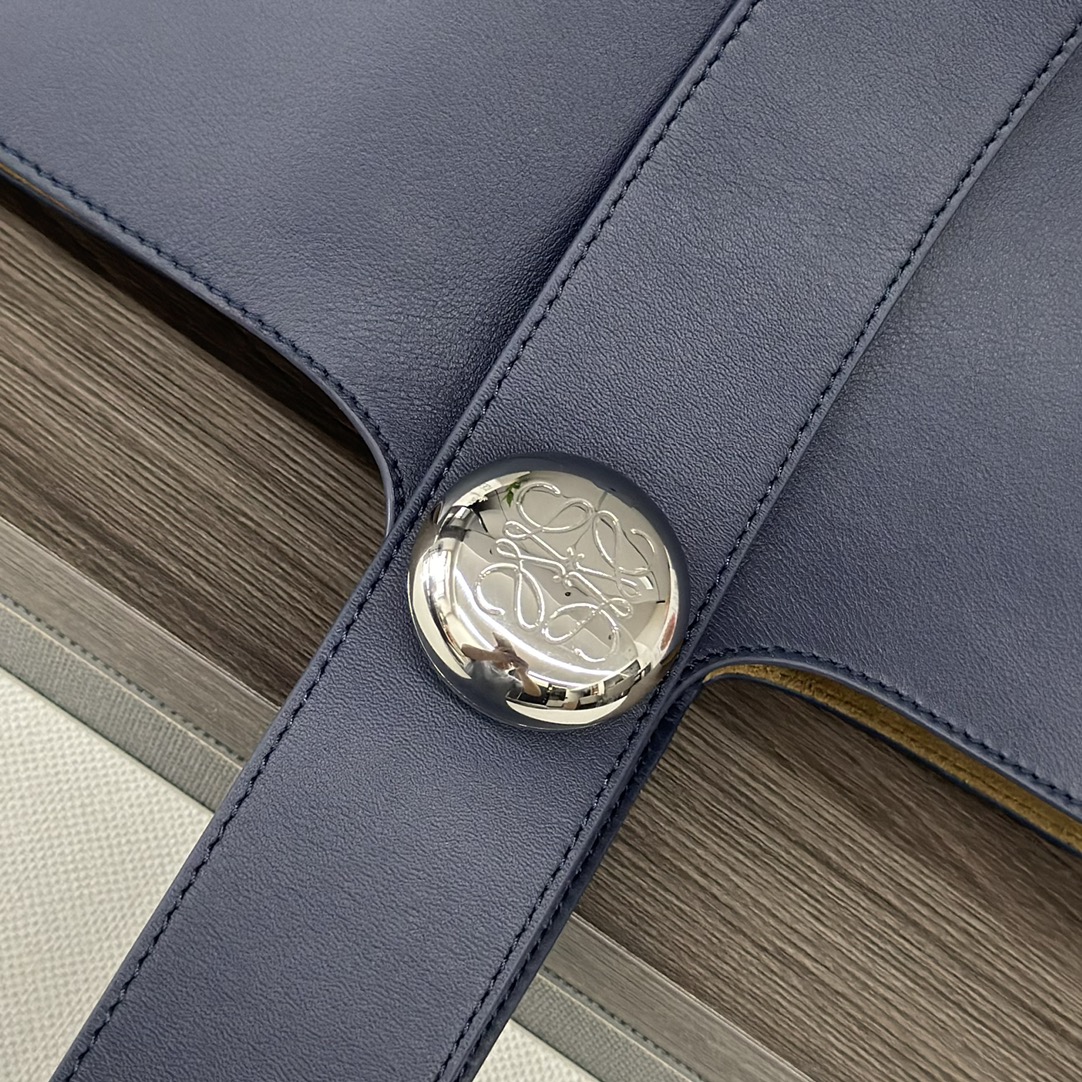 Loewe Pebble Bucket Bag-24.5*23.5*28CM