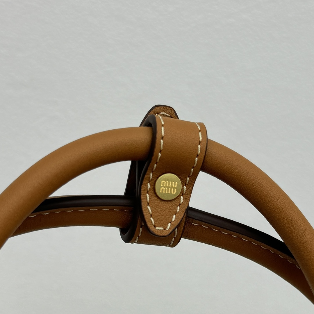 MiuMiu Casual Style Plain Leather Elegant Style Bridal Logo-33*13*21CM