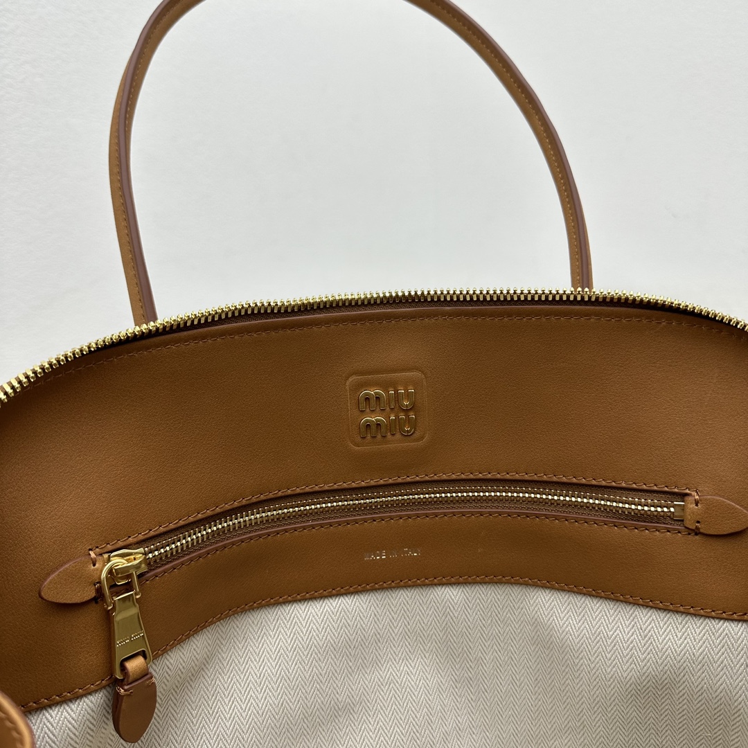 MiuMiu Casual Style Plain Leather Elegant Style Bridal Logo-39*17*28CM