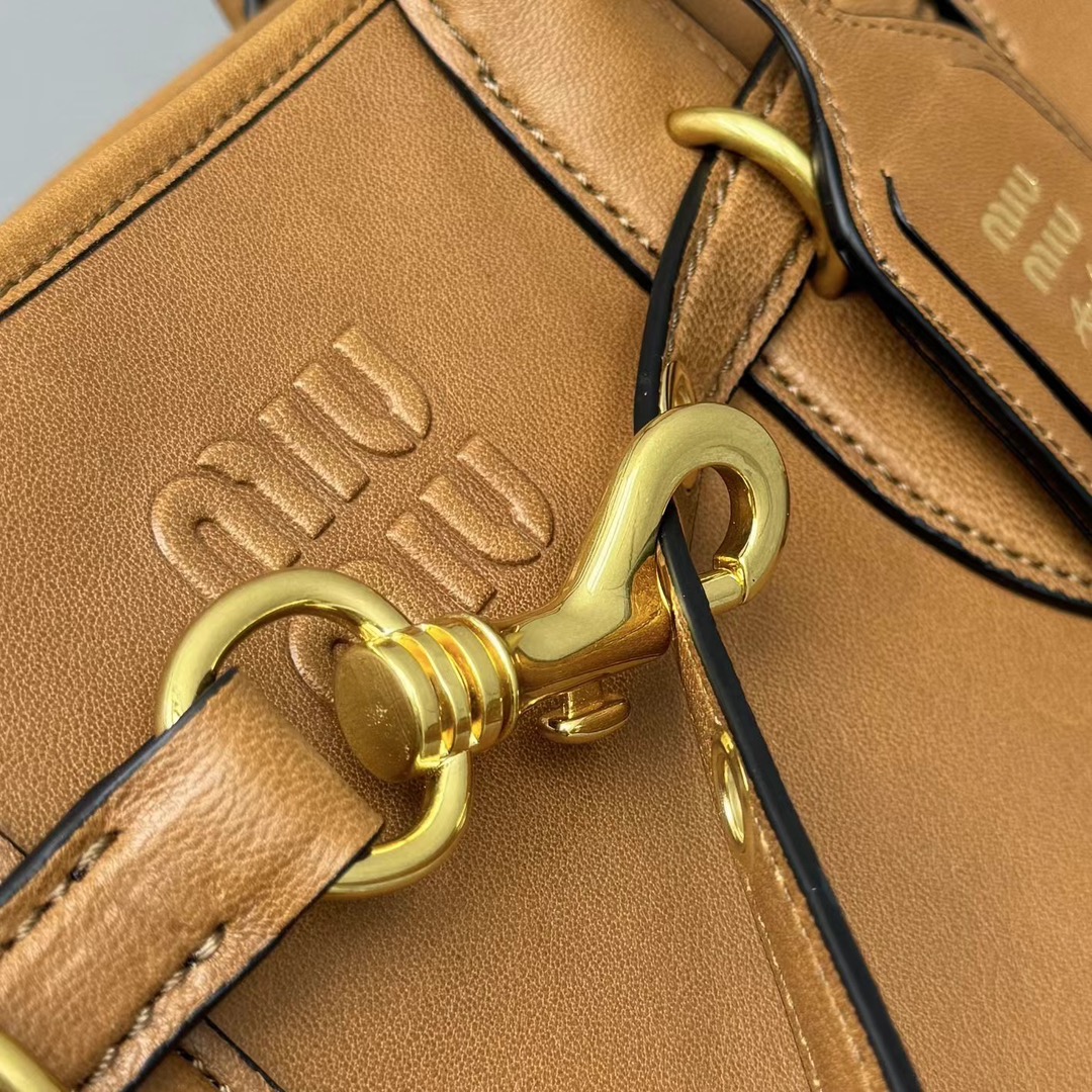 MiuMiu Aventure Nappa Tote-31X40X13CM