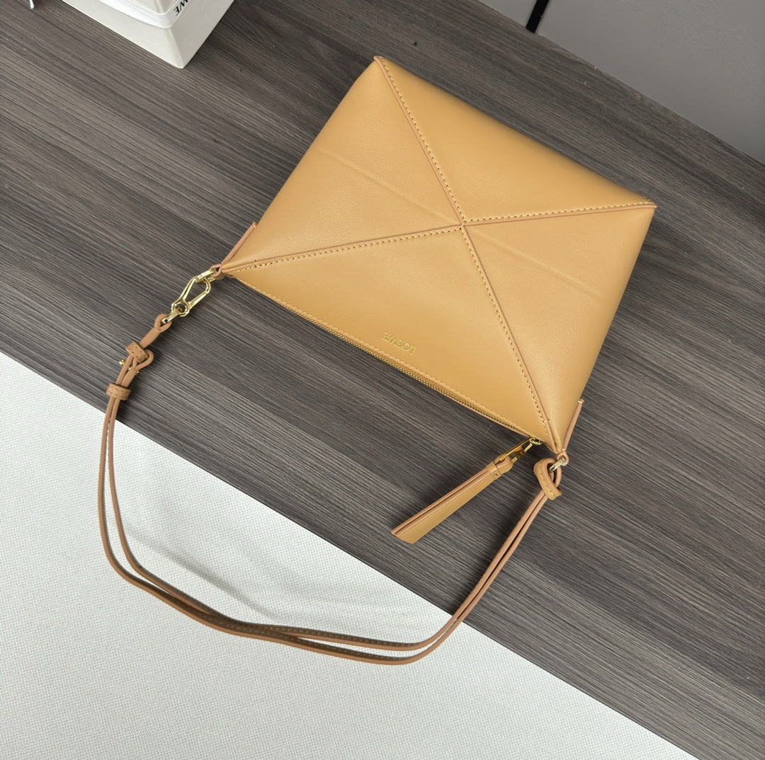 Loewe Puzzle Fold Pouch-23*6.5*15.5CM
