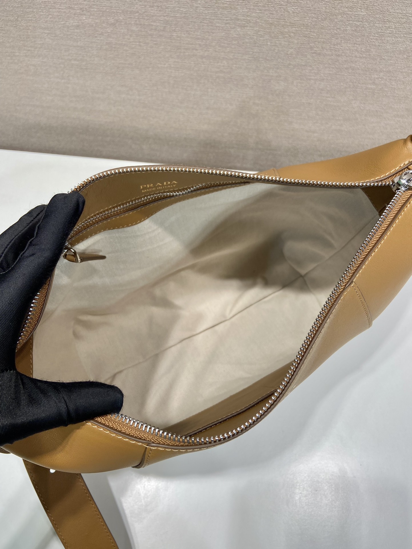 Pra*a 2vh177 messenger bag-30*27.5*14cm