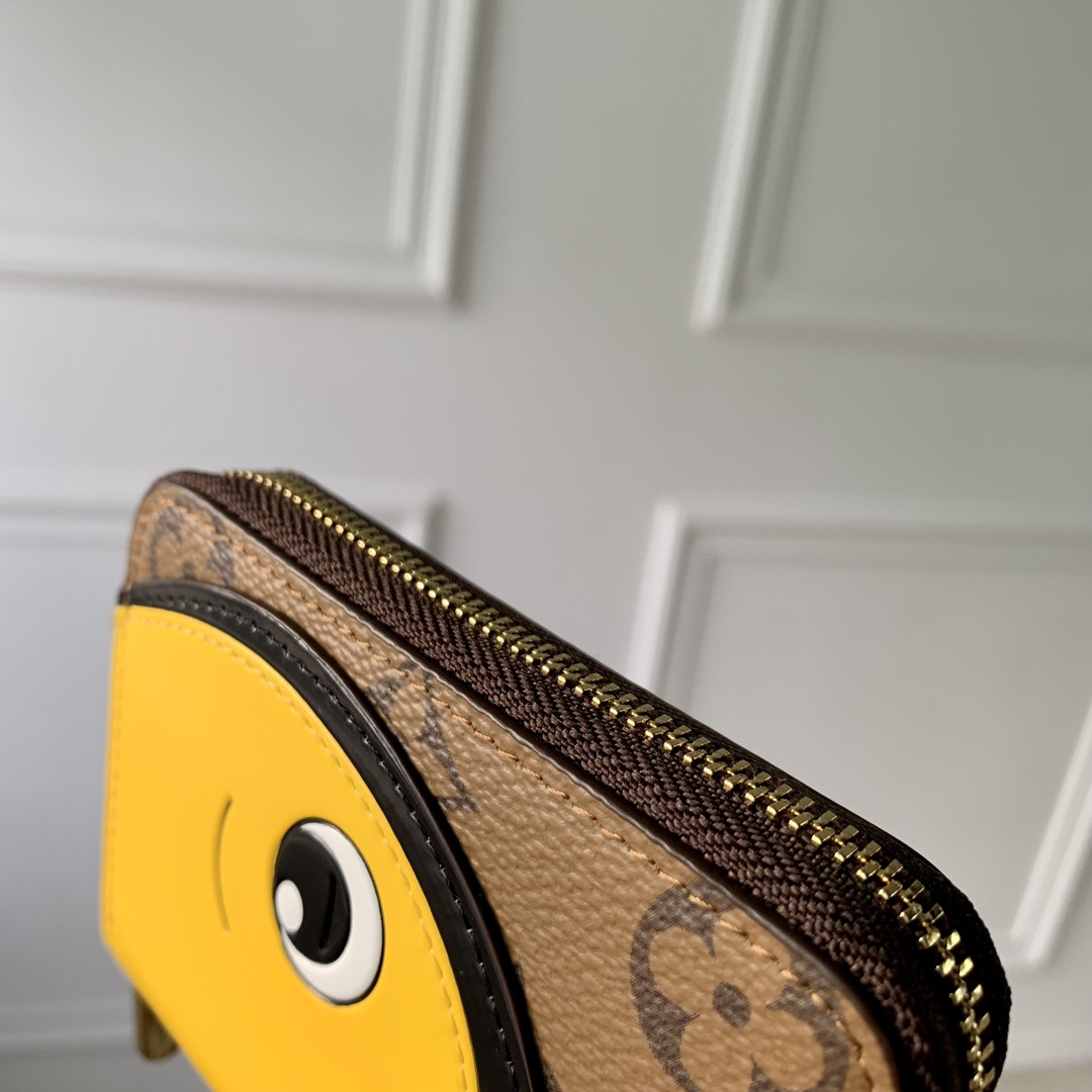 l**is V*t*n zippy wallet-11*8*2.5cm