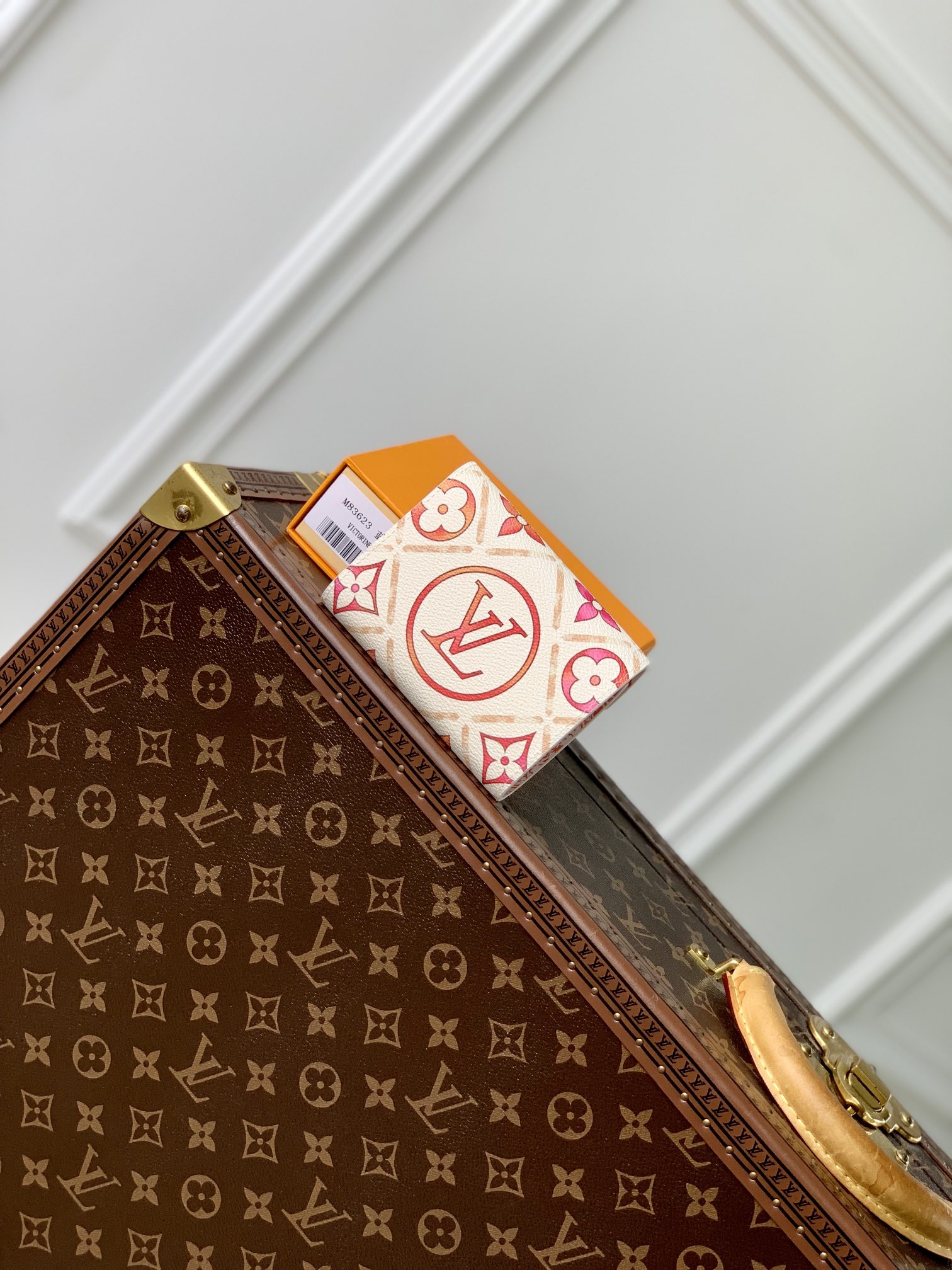 l**is V*t*n victorine by the pool wallet-12 x 9.5 x 2.5cm