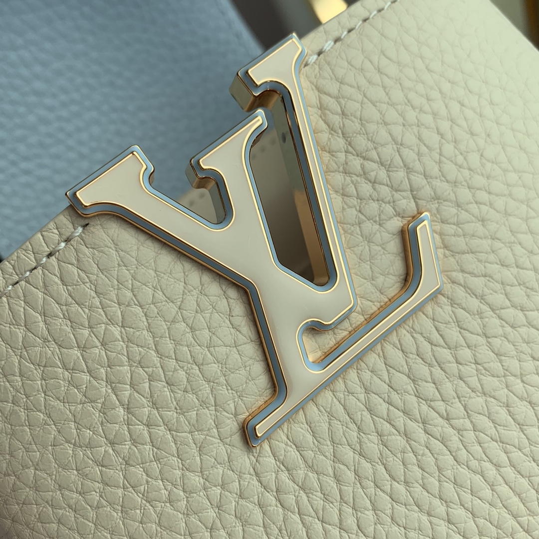 l**is V*t*n capucines nano bag-16.3 x 11 x 6.5cm