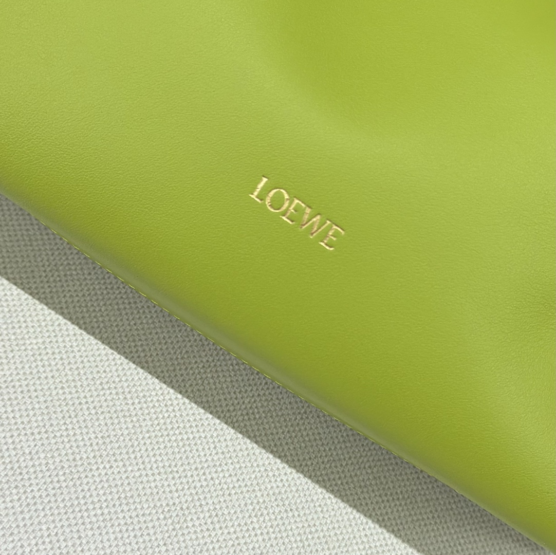 Loewe Flamenco Purse 23*5.5*17CM