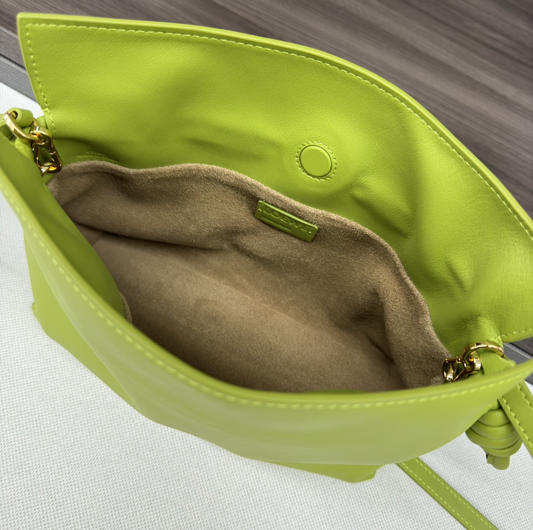Loewe Flamenco Purse 23*5.5*17CM