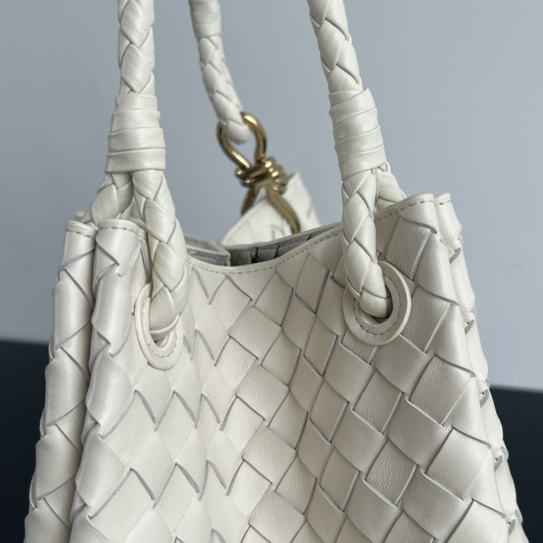 Bo*te*ga ve*ne*ta intrecciato tote-30x26x20cm