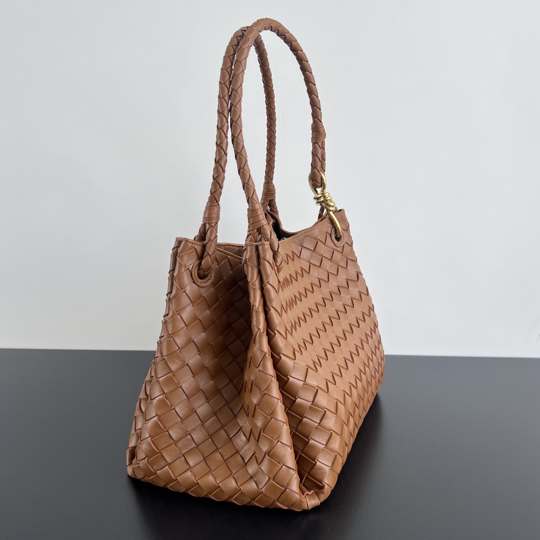 Bo*te*ga ve*ne*ta intrecciato tote-30x26x20cm