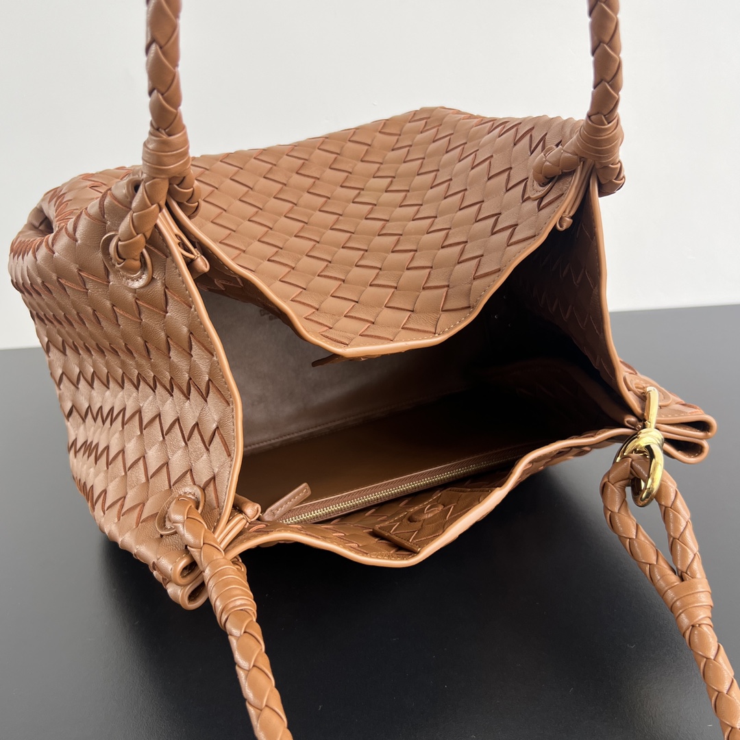 Bo*te*ga ve*ne*ta intrecciato tote-30x26x20cm