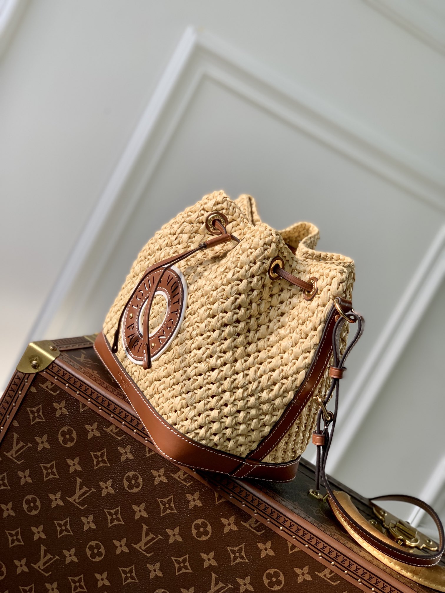 l**is V*t*n noé bb handbag-22 x 24 x 15cm