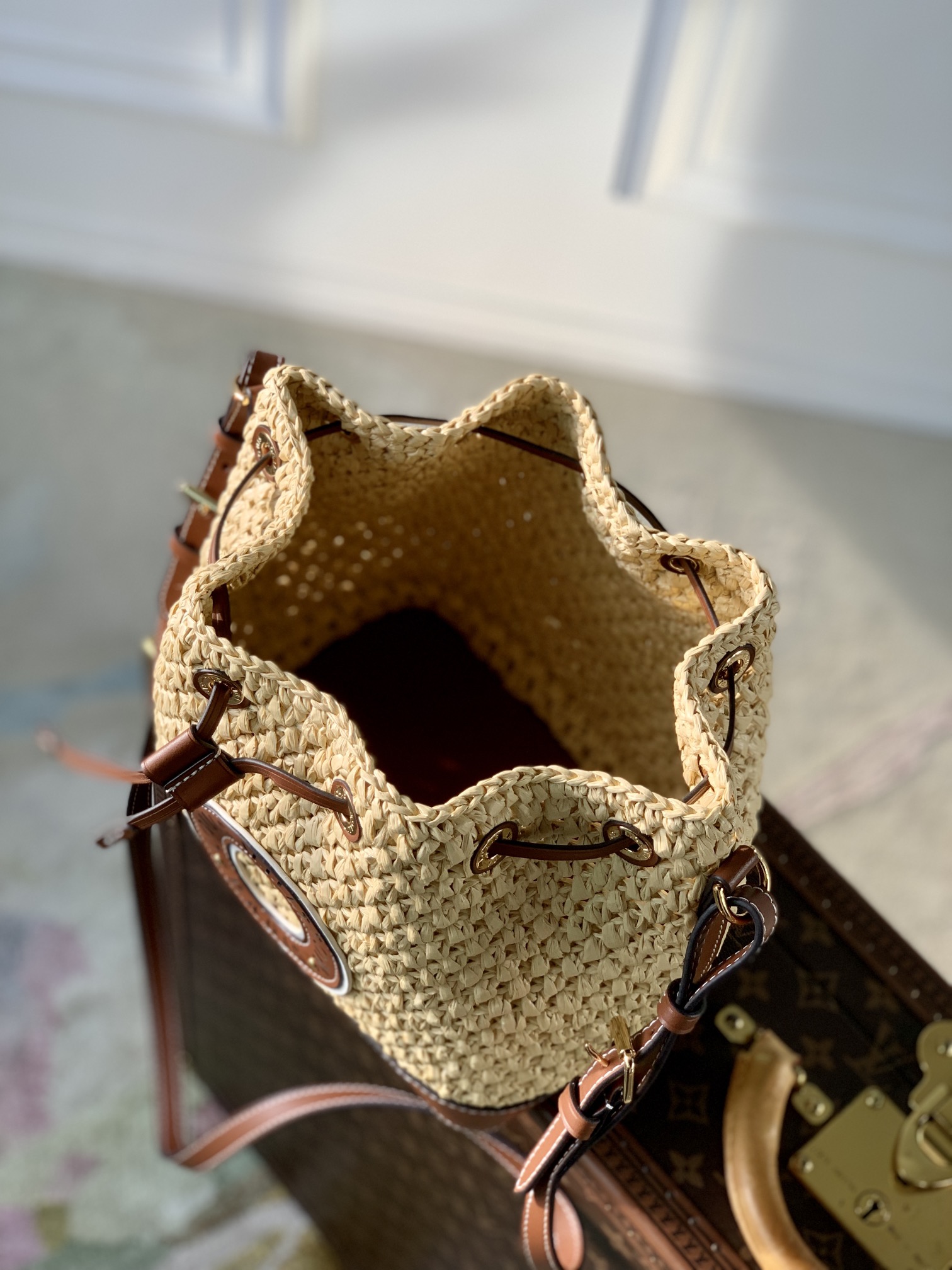 l**is V*t*n noé bb handbag-22 x 24 x 15cm