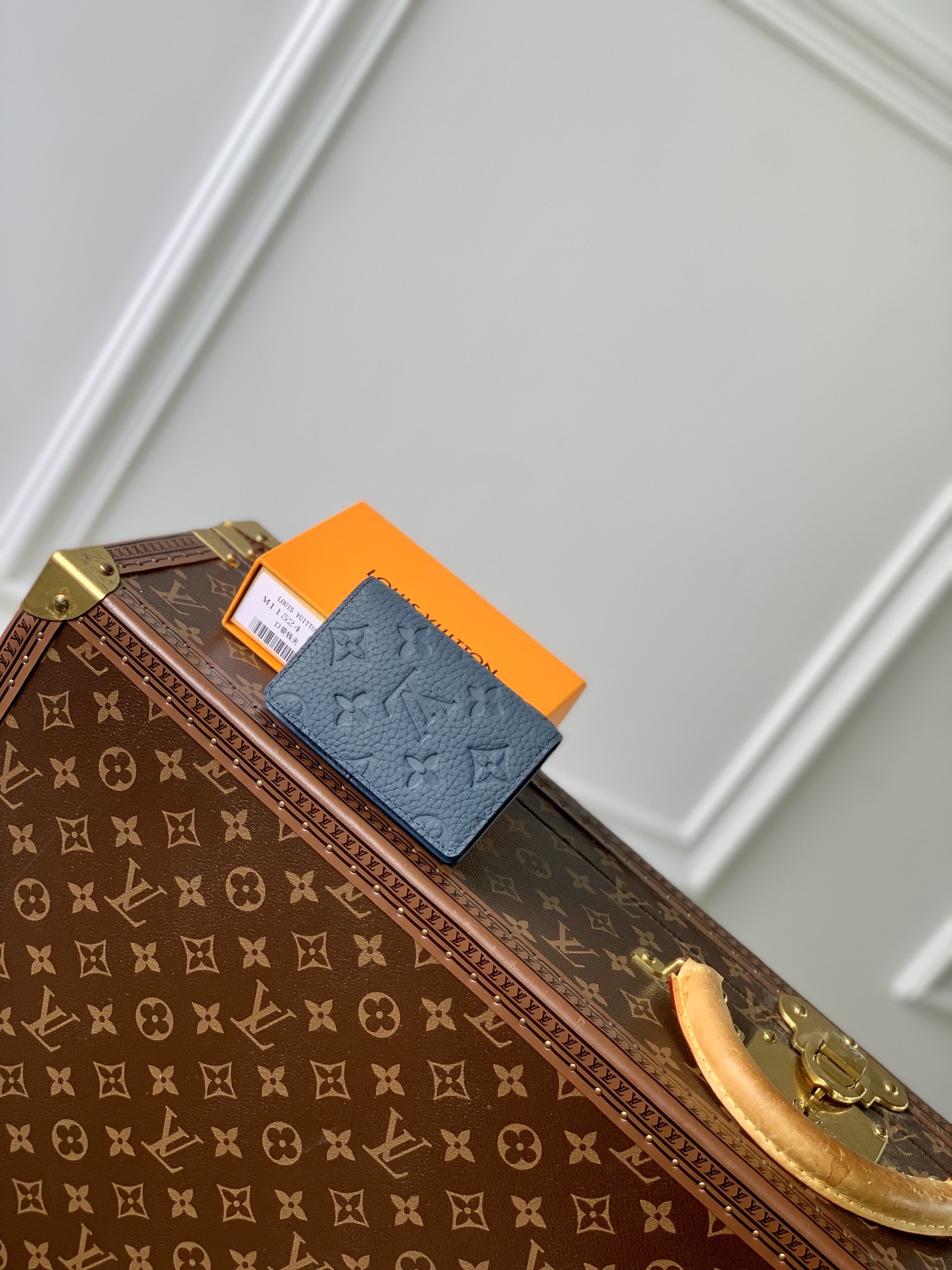 l**is V*t*n wallet-m11524-7.5 x 11.1 x 1cm