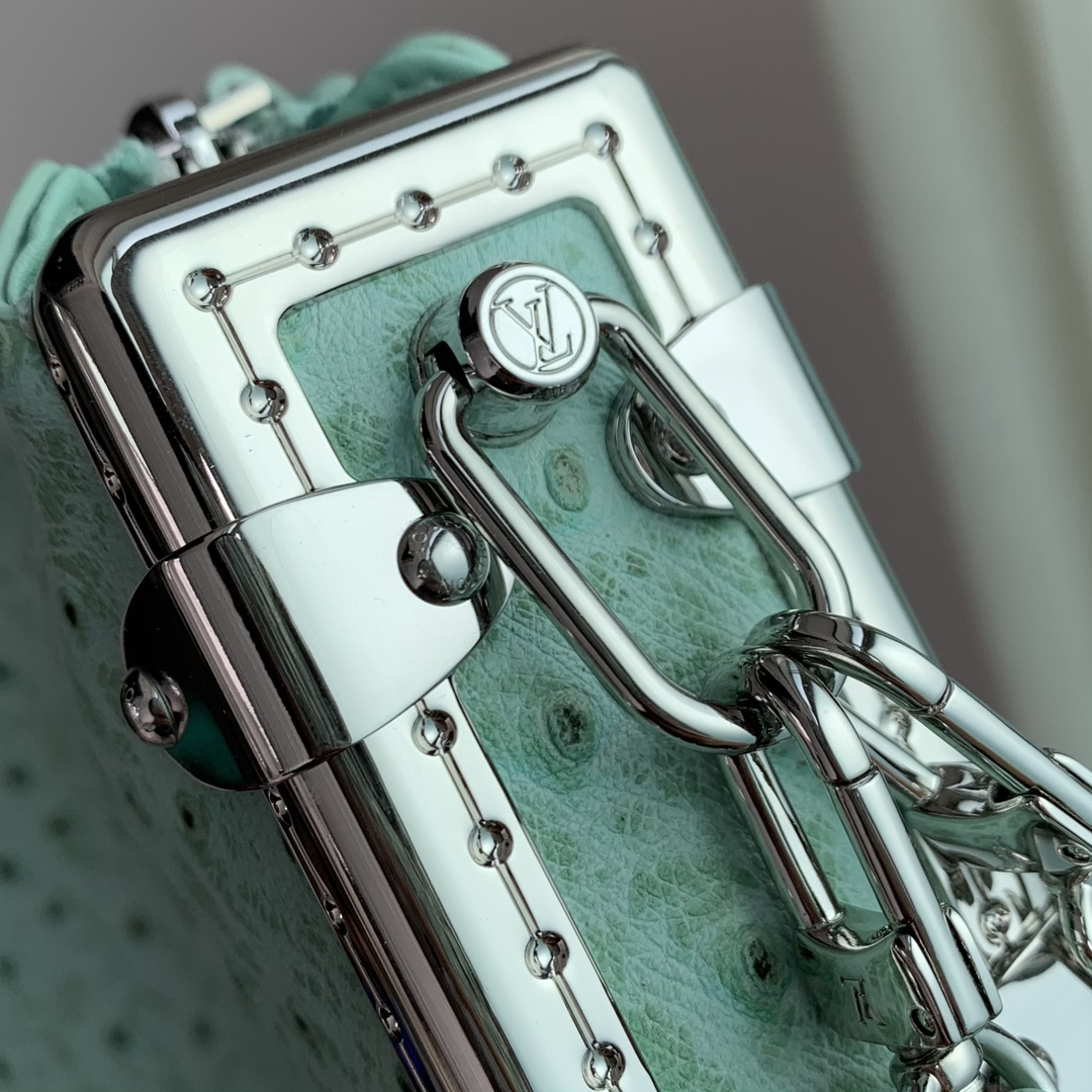 l**is V*t*n slim trunk--m25445-23 x 12 x 4cm