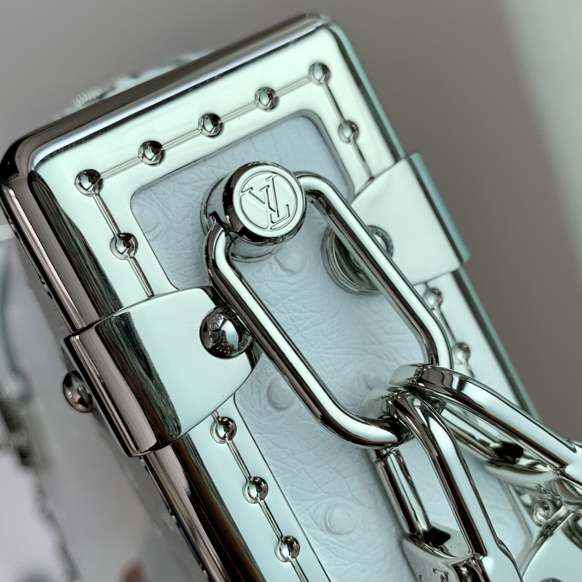 l**is V*t*n slim trunk--m25445-23 x 12 x 4cm