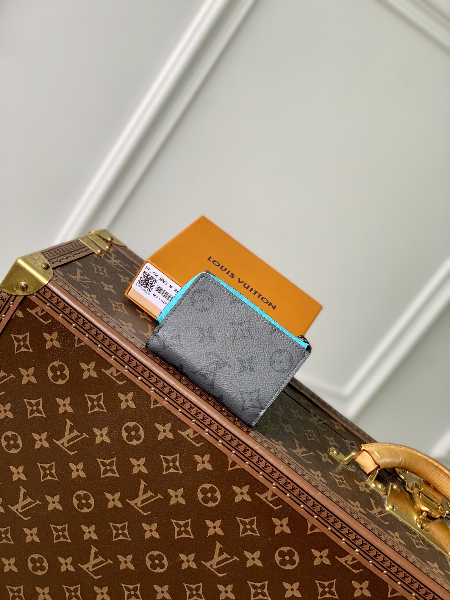 l**is V*t*n wallet-m11524-11 x 8.5 x 2cm