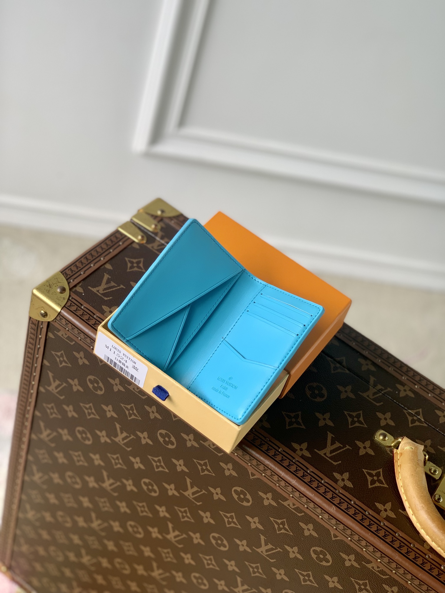 l**is V*t*n wallet- m1150-7.5*11.5*1cm
