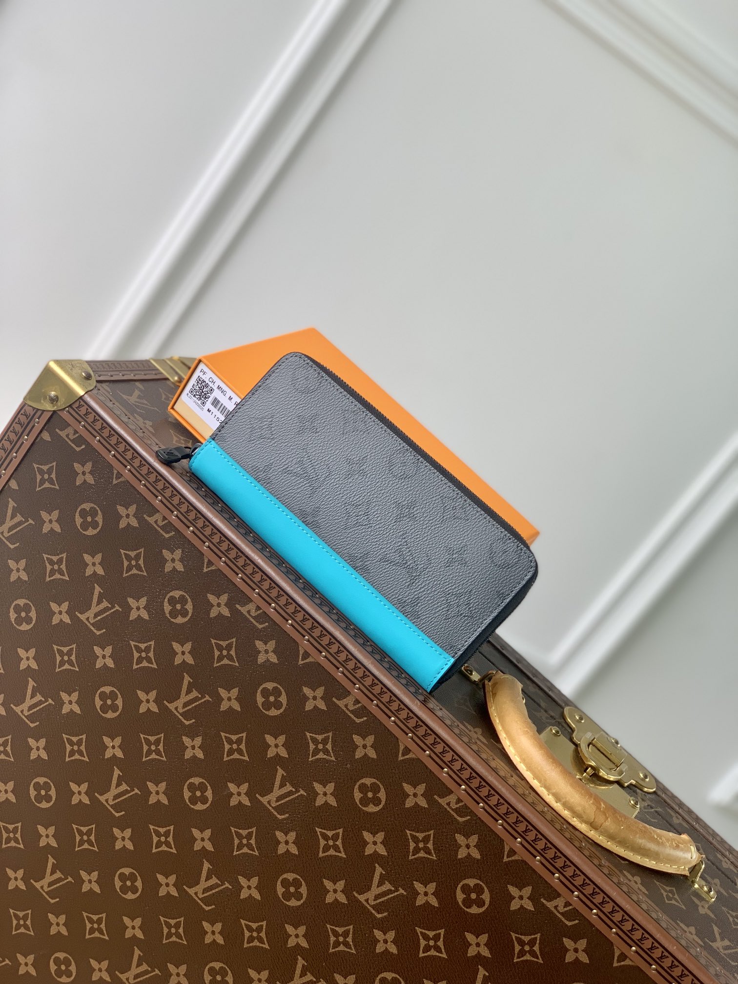 l**is V*t*n zippy wallet- m1152-10*20*2cm