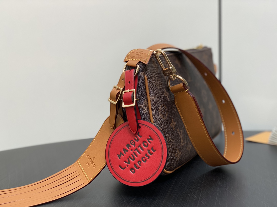 l**is V*t*npochette accessoire xl m11623-28*16.5*9cm