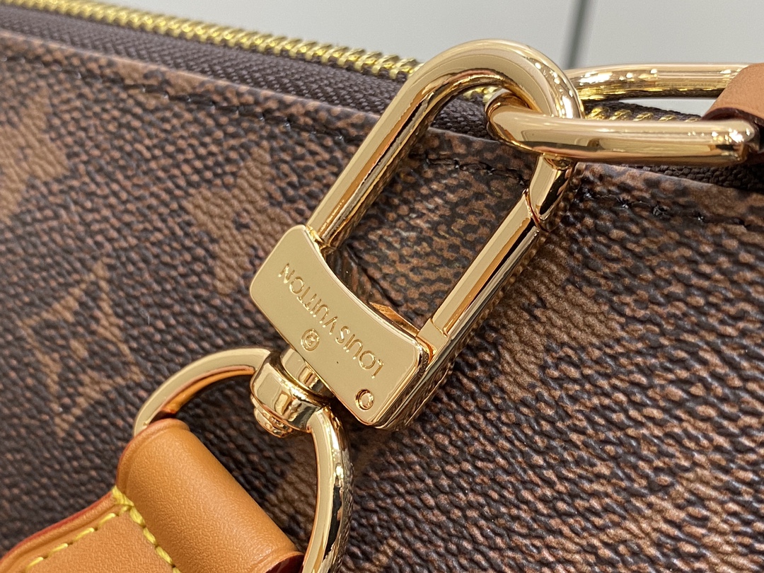 l**is V*t*npochette accessoire xl m11623-28*16.5*9cm