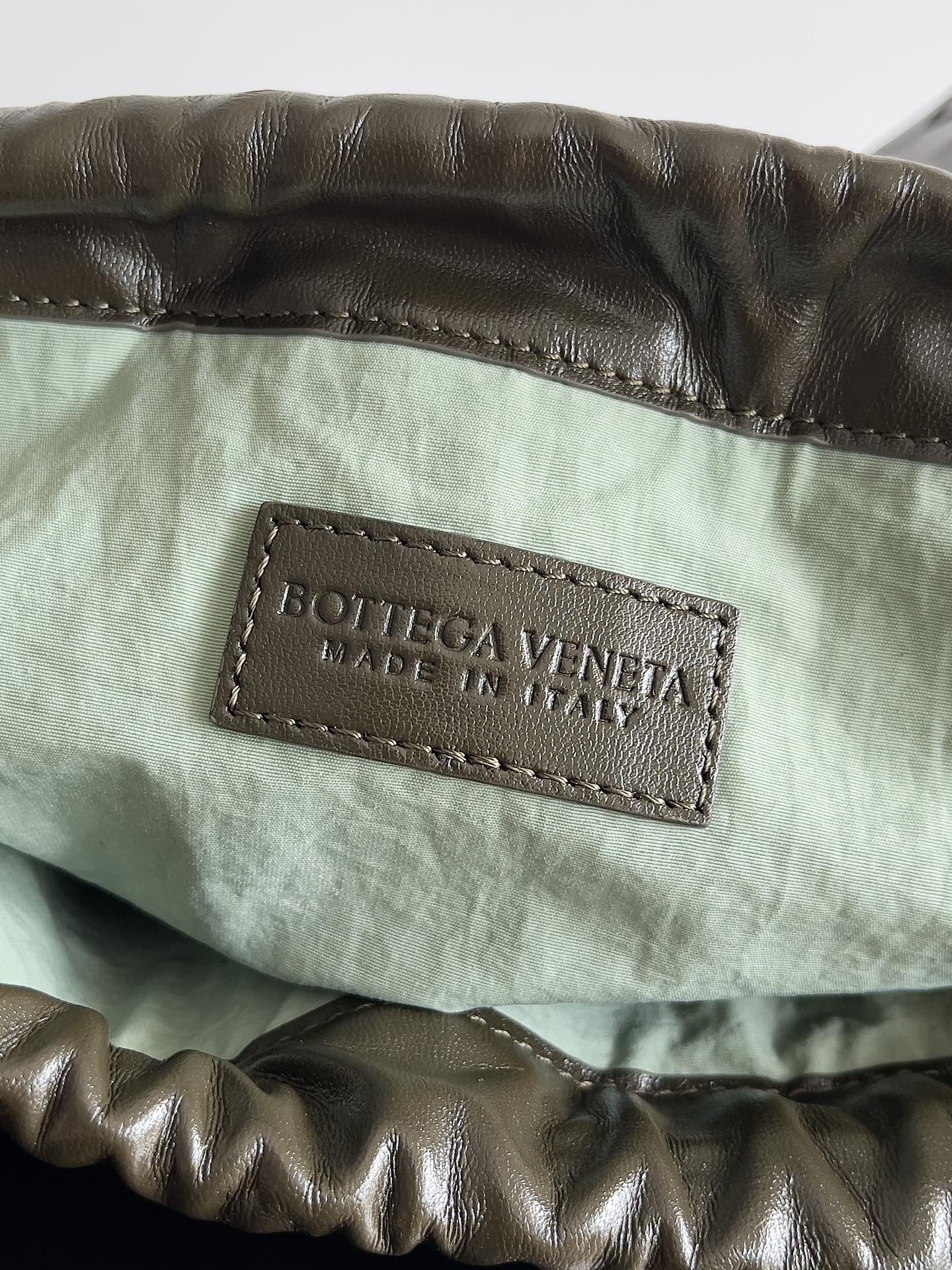 Bo*te*ga ve*ne*ta dustbag-32*23*1cm