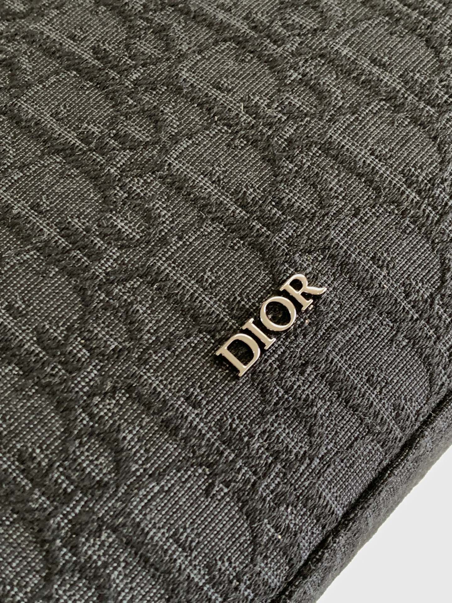 d*or safari N0*H-south bag-21 x 23.5 x 7.5cm