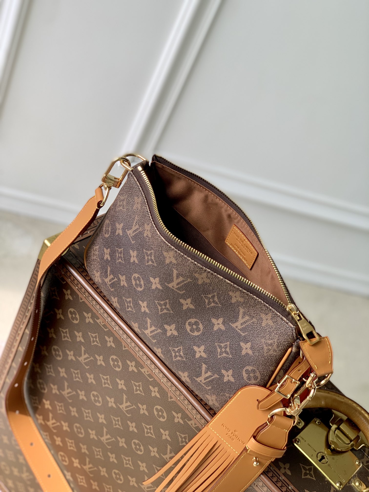 l**is V*t*npochette accessoire xl m11623-28*16.5*9cm