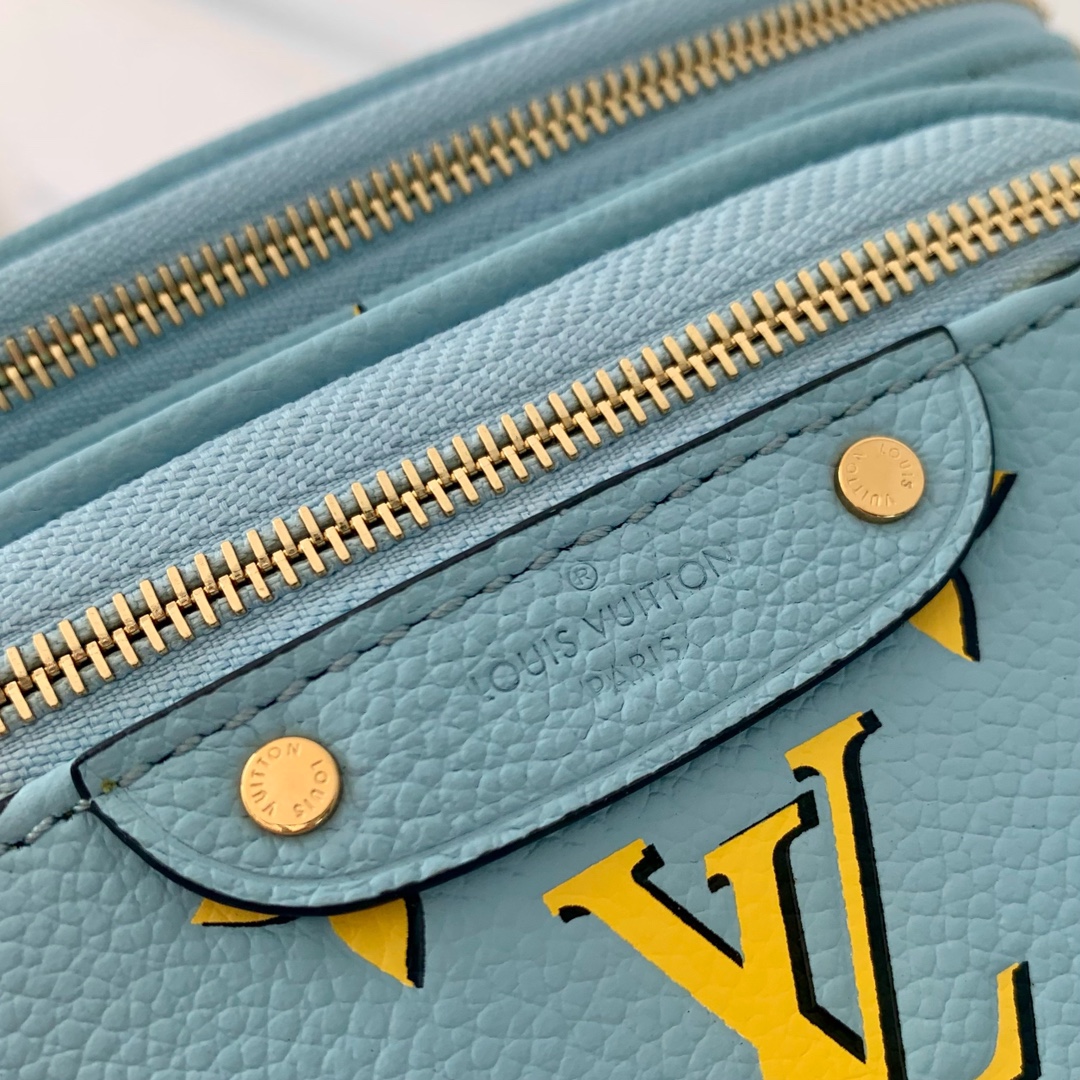 l**is V*t*n mini bumbag-17 x 12 x 9.5cm