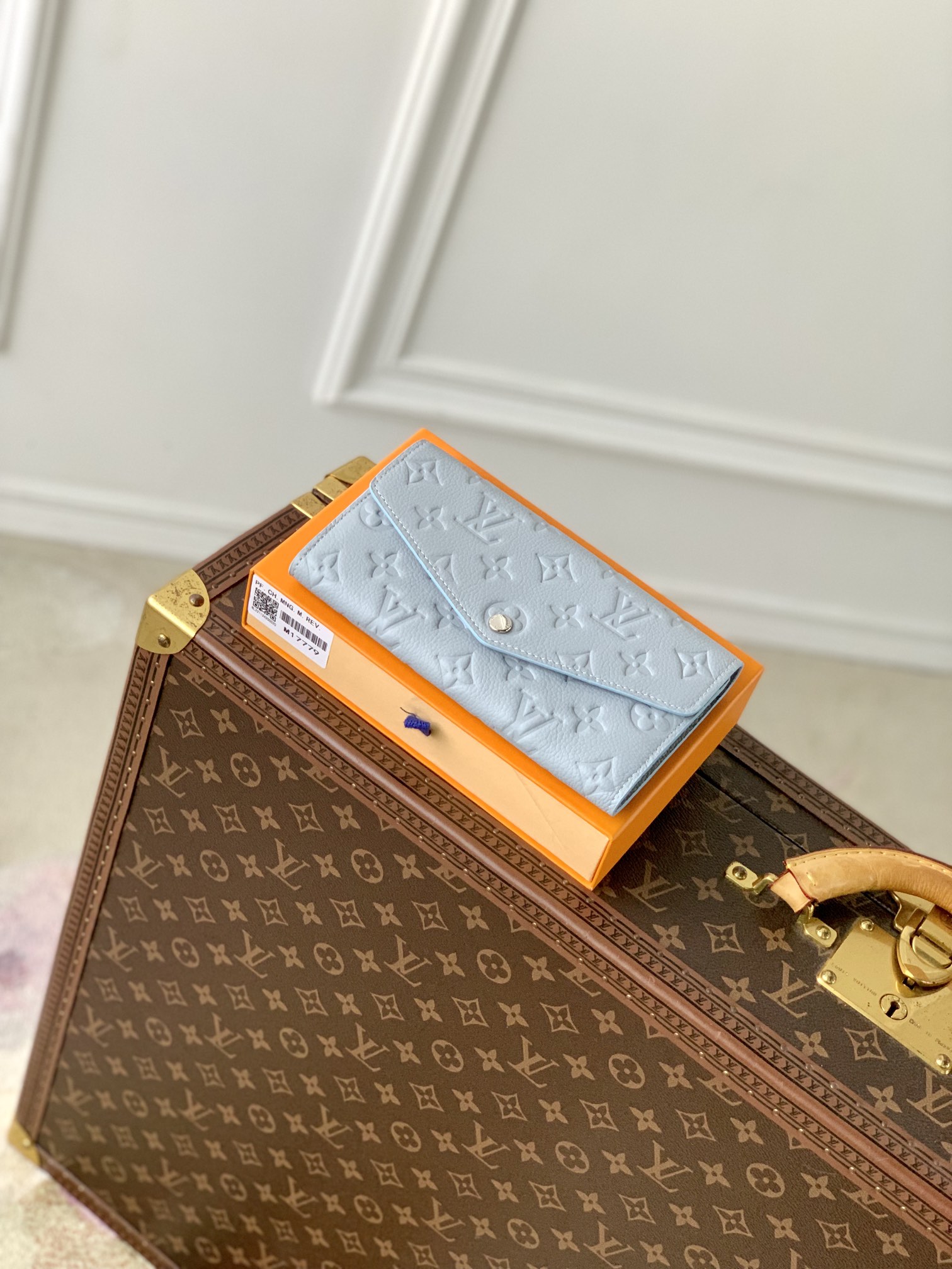 l**is V*t*n wallet-19 10.5 2cm