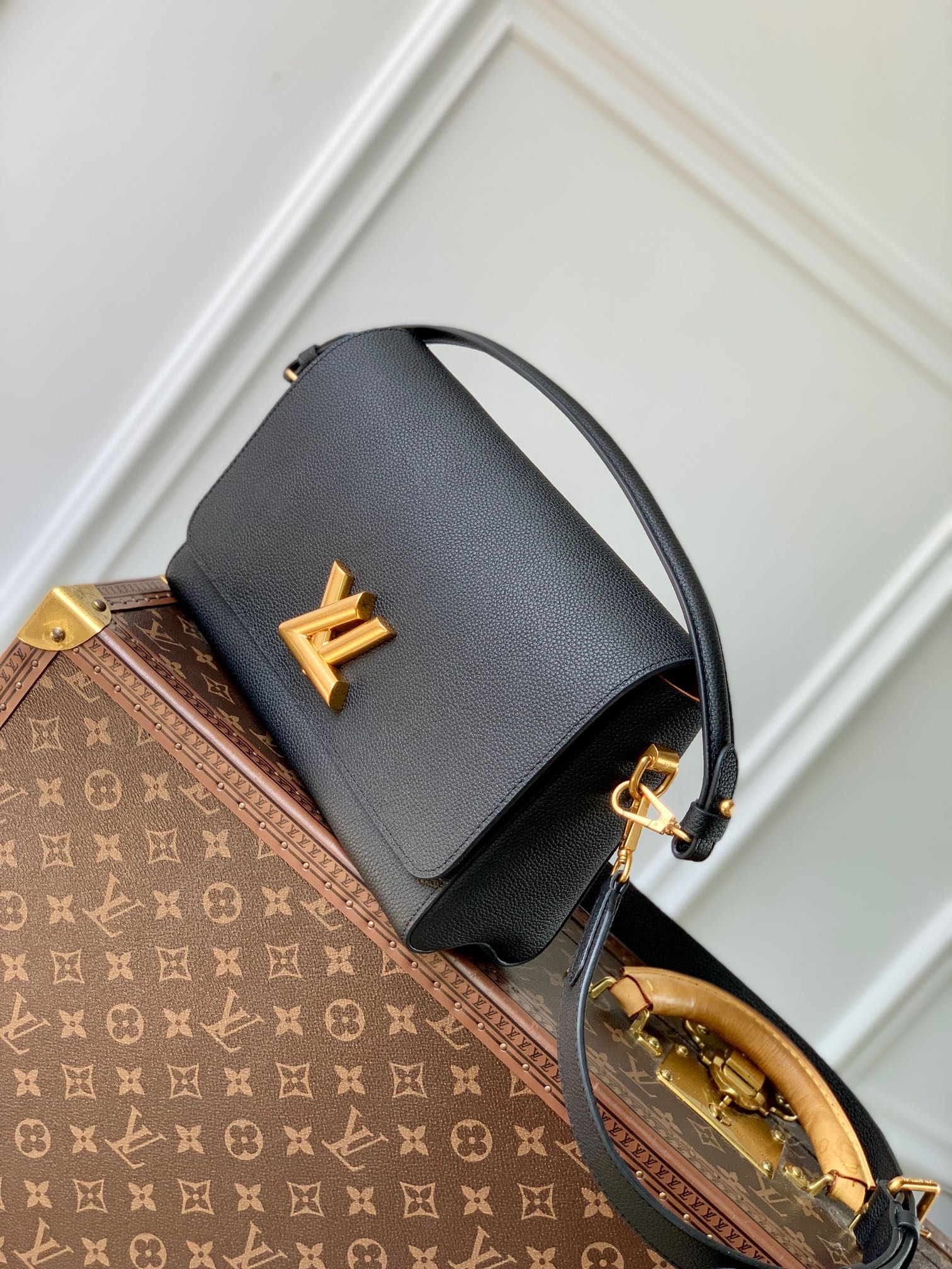 l**is V*t*n soft twist bag-m24639-27*19*9cm