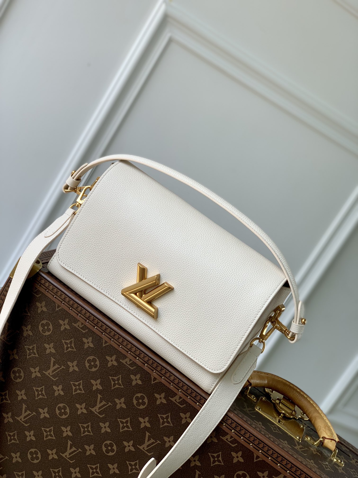 l**is V*t*n soft twist bag-m24639-27*19*9cm