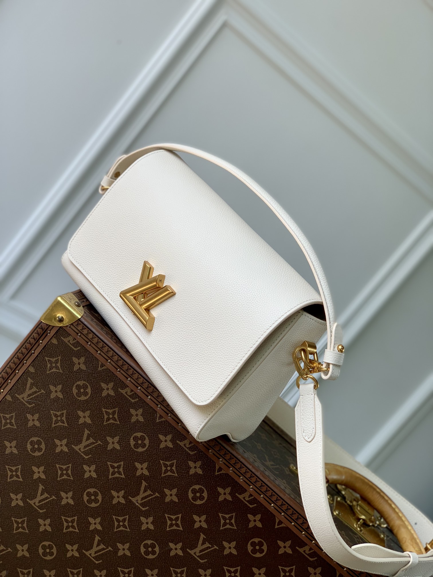 l**is V*t*n soft twist bag-m24639-27*19*9cm