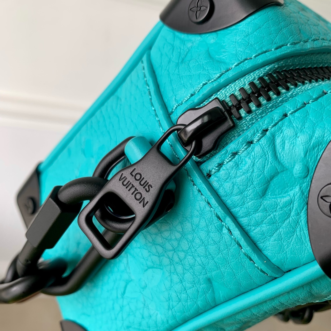 l**is V*t*n mini soft trunk m25132-18.5 x13x8cm