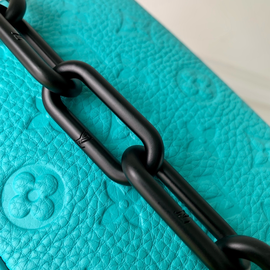 l**is V*t*n mini soft trunk m25132-18.5 x13x8cm