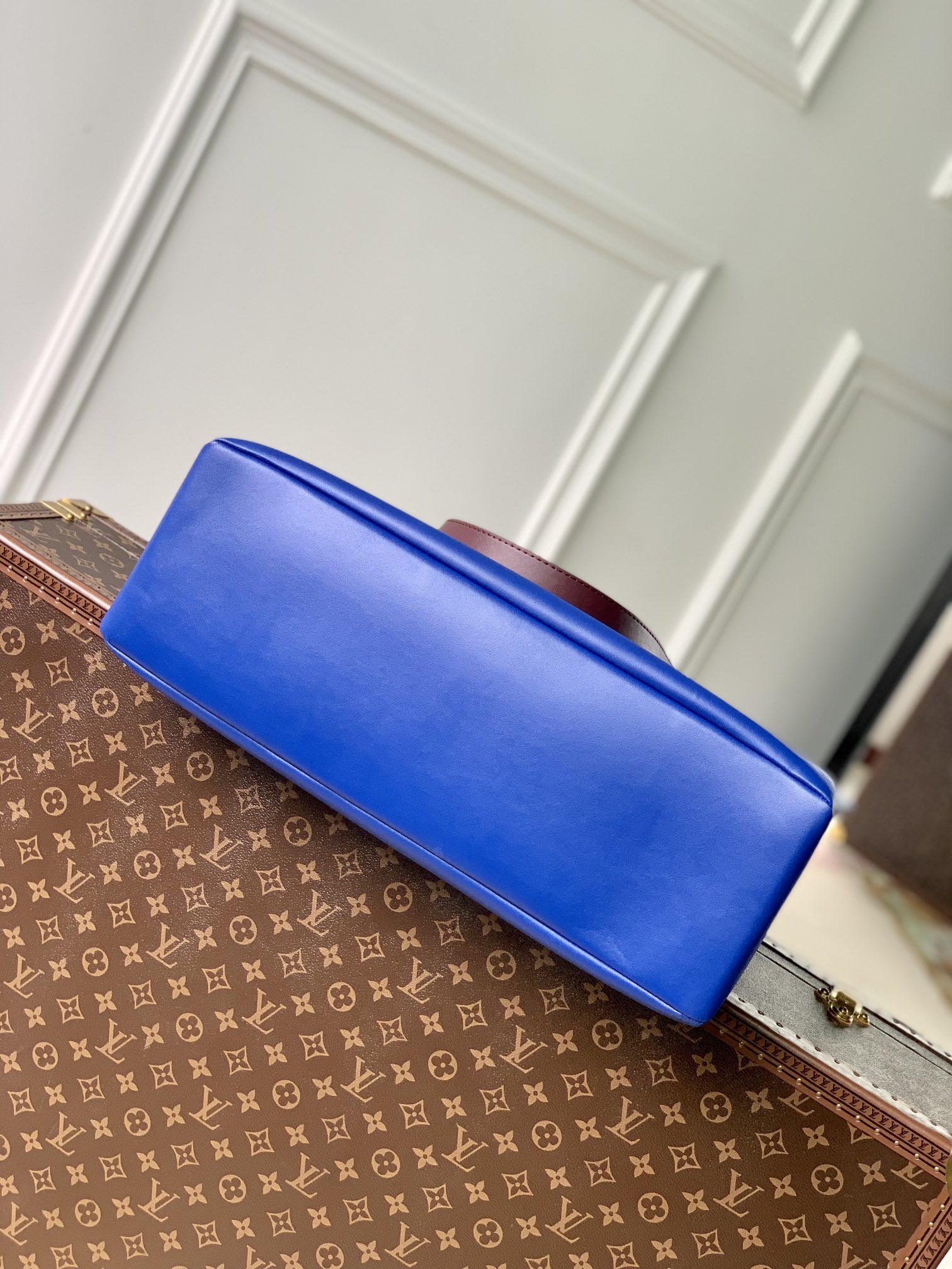 l**is V*t*n shopper handbags-40 x 32 x 16cm