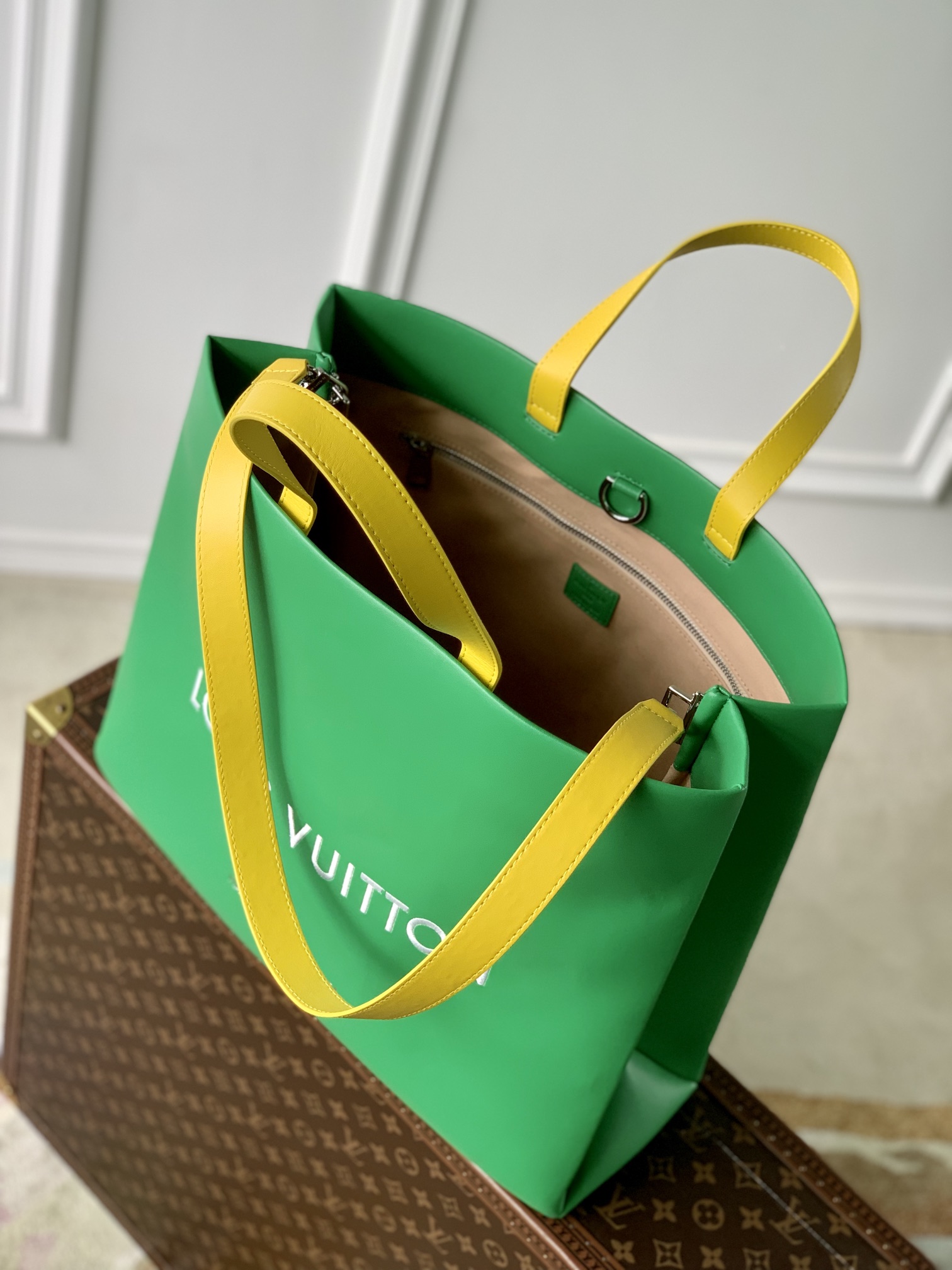 l**is V*t*n shopper handbags-40 x 32 x 16cm