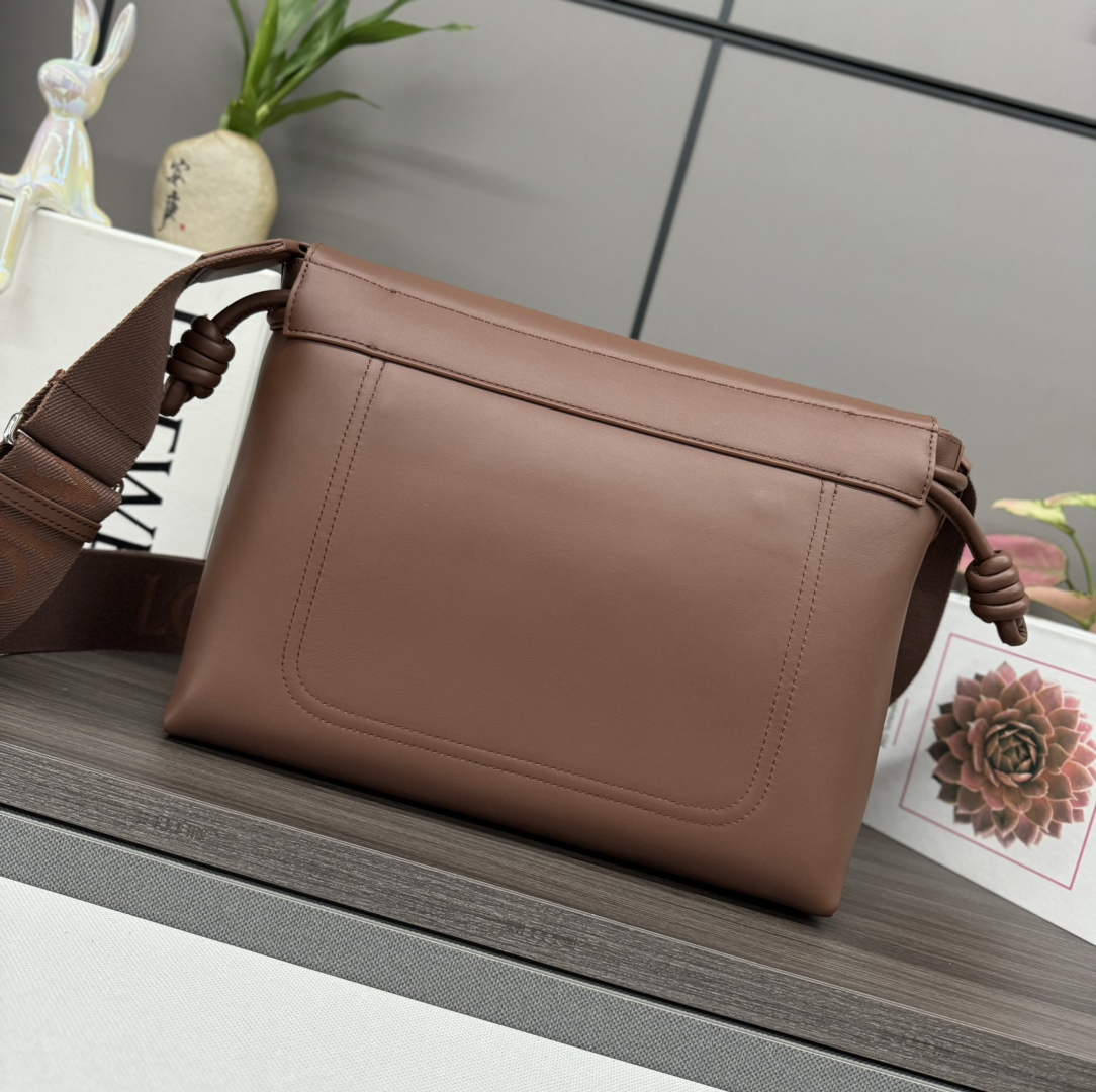 Loewe Flamenco Satchel-062404A-34*12*24CM