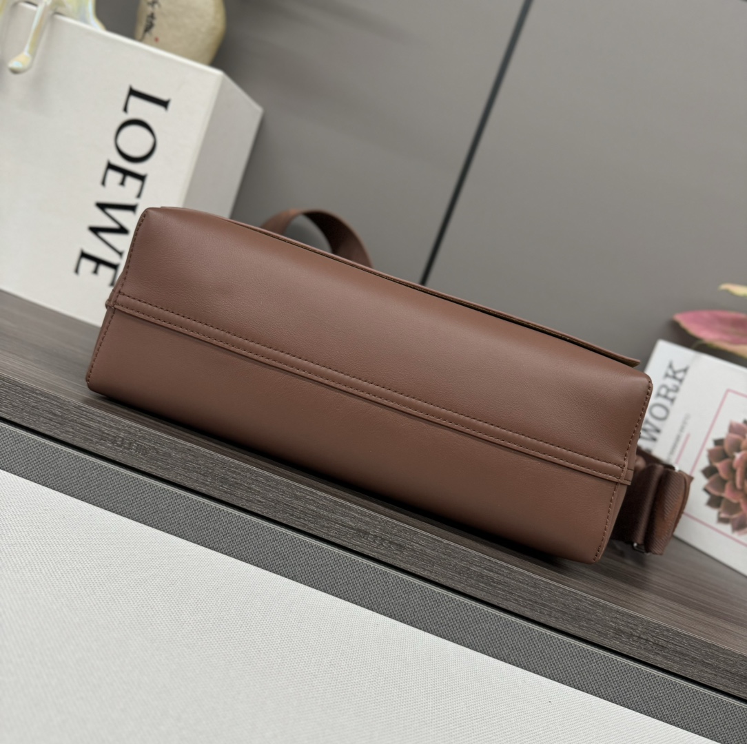 Loewe Flamenco Satchel-062404A-34*12*24CM