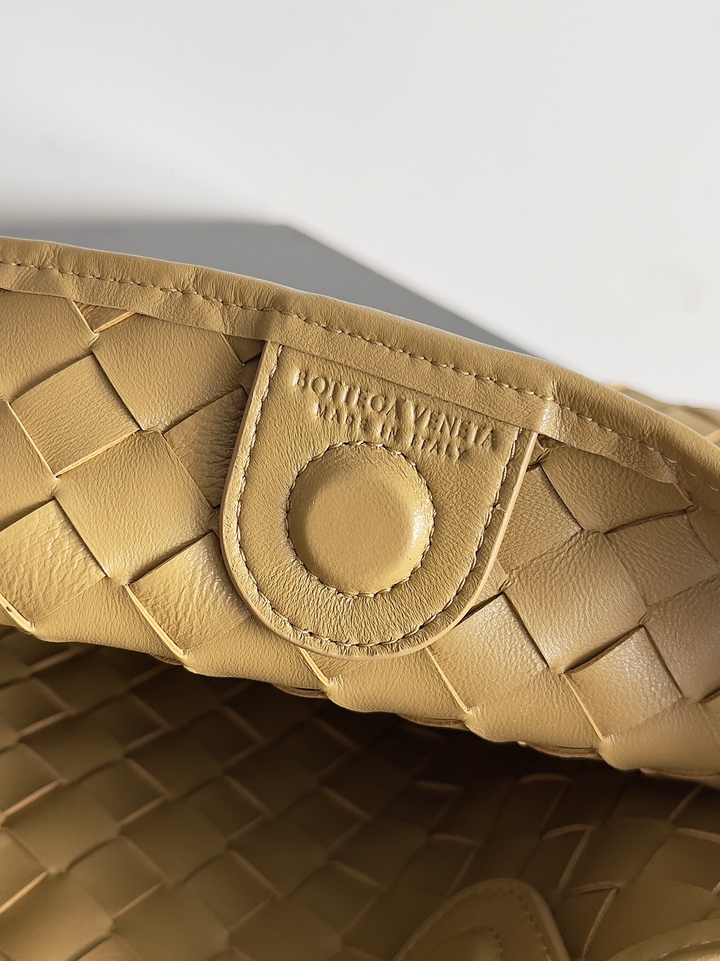 Bo*te*ga ve*ne*ta sardine bag-33*20*4cm